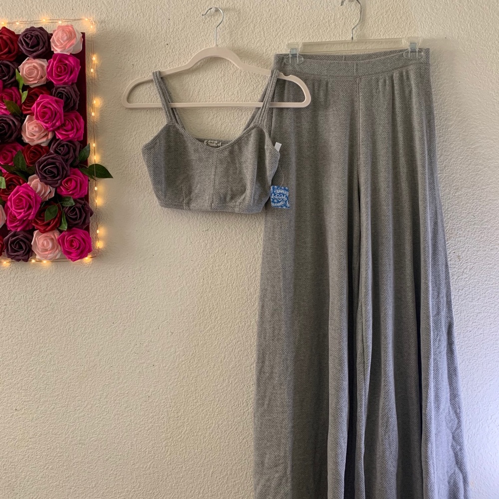 Free People intimate set 🤍🌾🐚